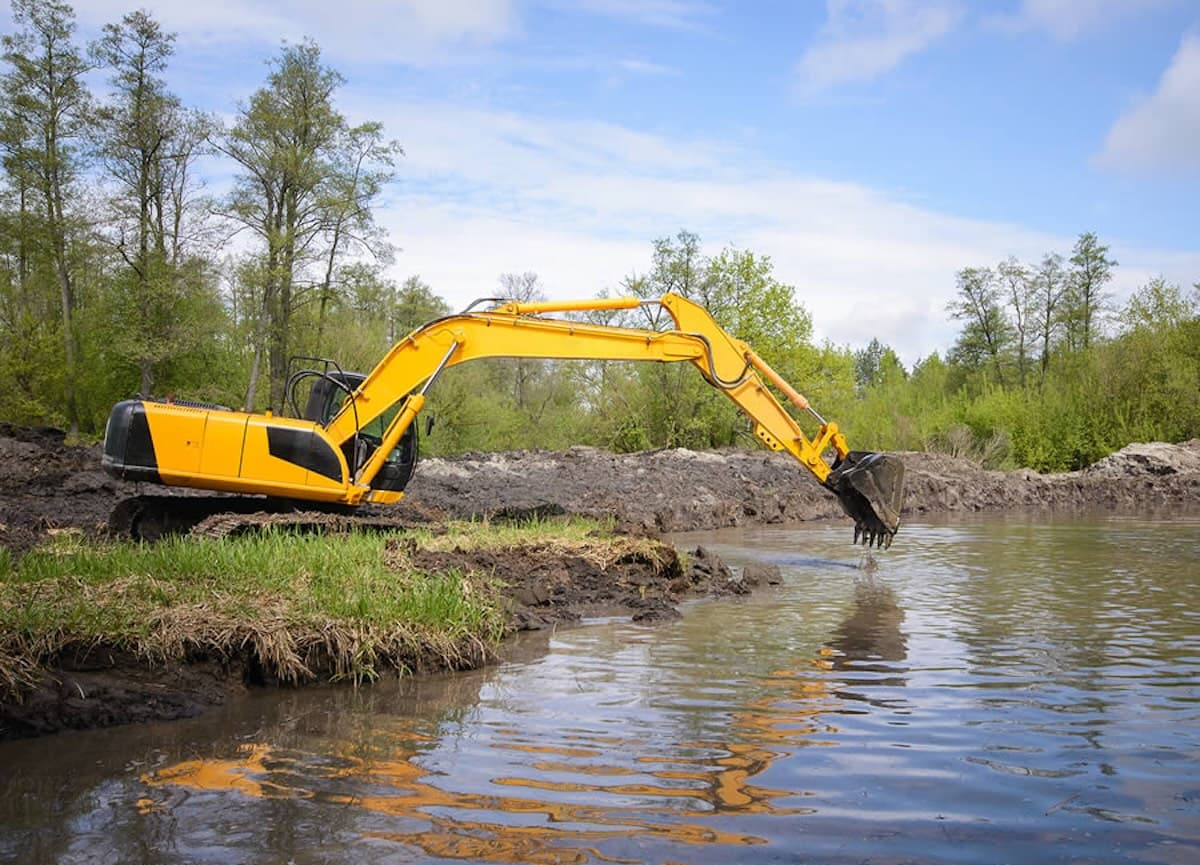 Pond Dredging 101: When to Dredge and What It Costs